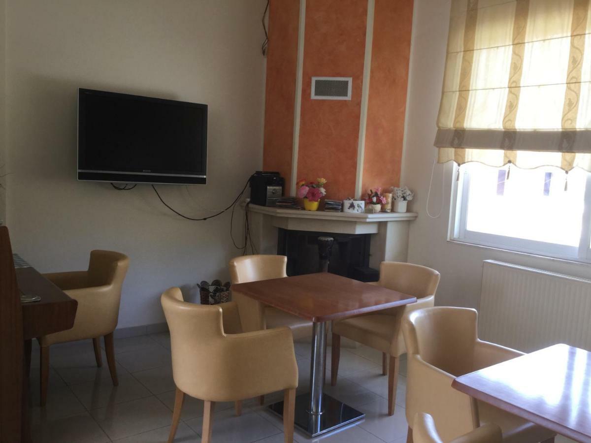 Hotel Kallithea Loutra Edipsou  ภายนอก รูปภาพ